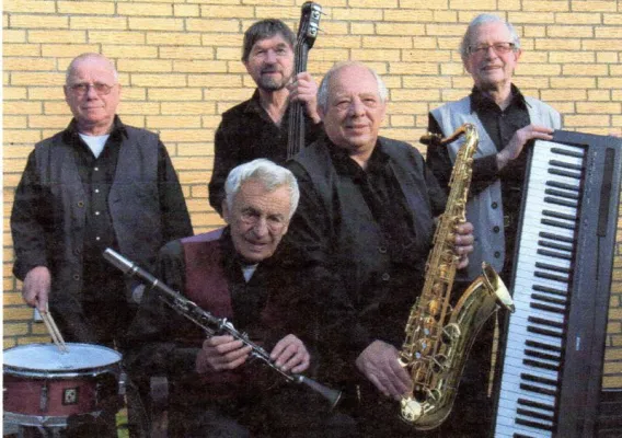 Bild: MUSIKCAFÉ mit den KAKADUS…der Band für alle Fälle!