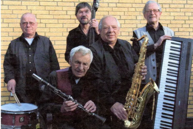Bild: MUSIKCAFÉ mit den KAKADUS…der Band für alle Fälle!
