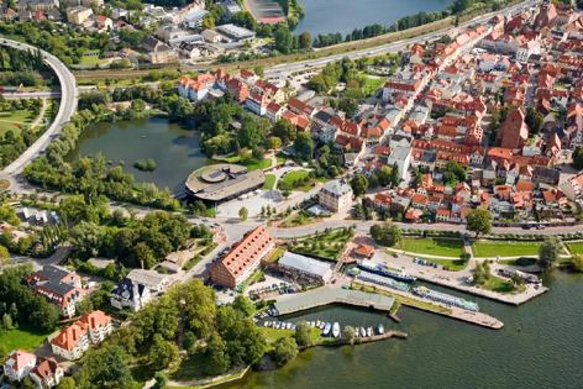 Schwedisches Desing Außen und spannender Inhalt: das Müritzeum
