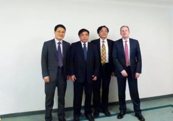 Bild: APMC unterstützt die Dätwyler Gruppe beim Kauf von zwei asiatischen Unternehmen