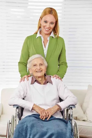 Bild: Häusliche Pflege: Mindestlohn steigert Sorge vor Schwarzarbeit