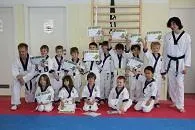Taekwondo Kids zeigen tolle Leistungen bei der Gürtelprüfung Bild: Taekwondo Kids zeigen tolle Leistungen bei der Gürtelprüfung