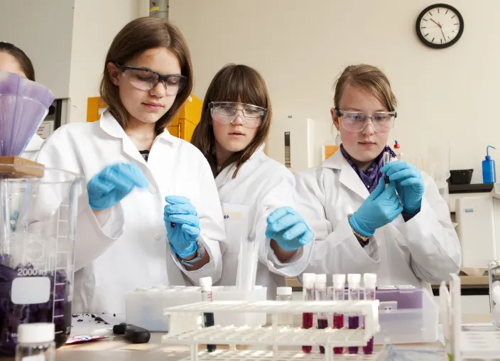 Bild: Girls‘ Day 2026: Ausbildung und Studium am KIT