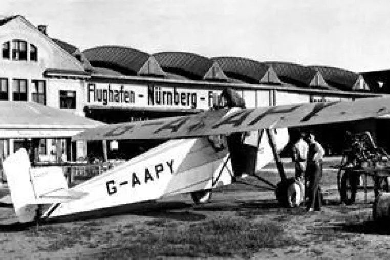 Wohnungsbau auf dem ehemaligen Flugplatz in Atzenhof - Fürth Bild: Wohnungsbau auf dem ehemaligen Flugplatz in Atzenhof - Fürth