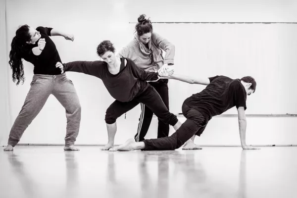 Bild: Creating Dance in Art and Education – Tanzpädagogik und Choreografie