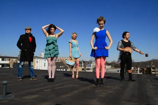 Bild: Neue Termine an der iact schauspielschule - Interessierte können sich jetzt zum Sommersemester 2014 bewerben