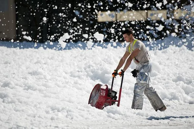 Bild: Leise rieselt...die Schneefräse