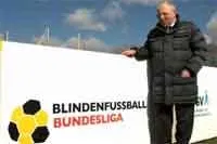 Bild: Blindenfußball-Bundesliga startet in ihre erste Saison - DFB-Ehrenspielführer Uwe Seeler unterstützt Projekt