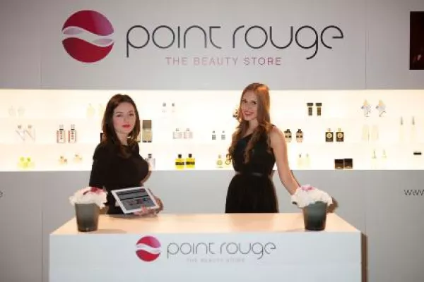 Bild: Der Beauty Online Store point rouge war Platin-Sponsorpartner des Deutschen Parfumpreises DUFTSTARS 2013
