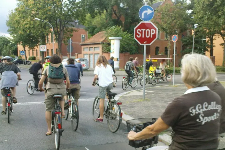 Bild: Revolution auf zwei Rädern - Nach großem Ersterfolg startet die Wormser Critical Mass künftig monatlich