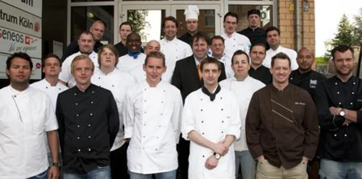In Köln hat im Mai für 21 Teilnehmerinnen und Teilnehmer der Küchenmeisterlehrgang von delphi gastro-weiterbildung begonnen.