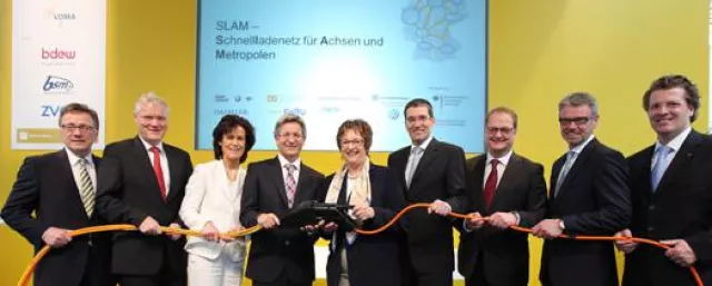 Bild: Start für flächendeckendes Schnellladenetz