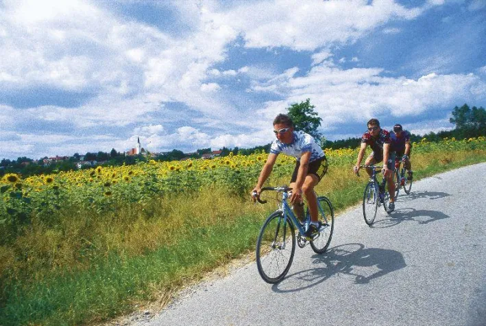 Radtour durch den Klosterwinkel im Passauer Land Bild: Radtour durch den Klosterwinkel im Passauer Land
