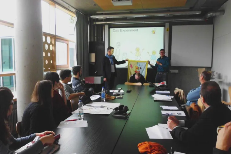 Uni Wismar arbeitet beim Studienprojekt „Bespielbare Orte“ mit Spielplatzgeräte-Hersteller KOMPAN zusammen. Bild: Uni Wismar arbeitet beim Studienprojekt „Bespielbare Orte“ mit Spielplatzgeräte-Hersteller KOMPAN zusammen.