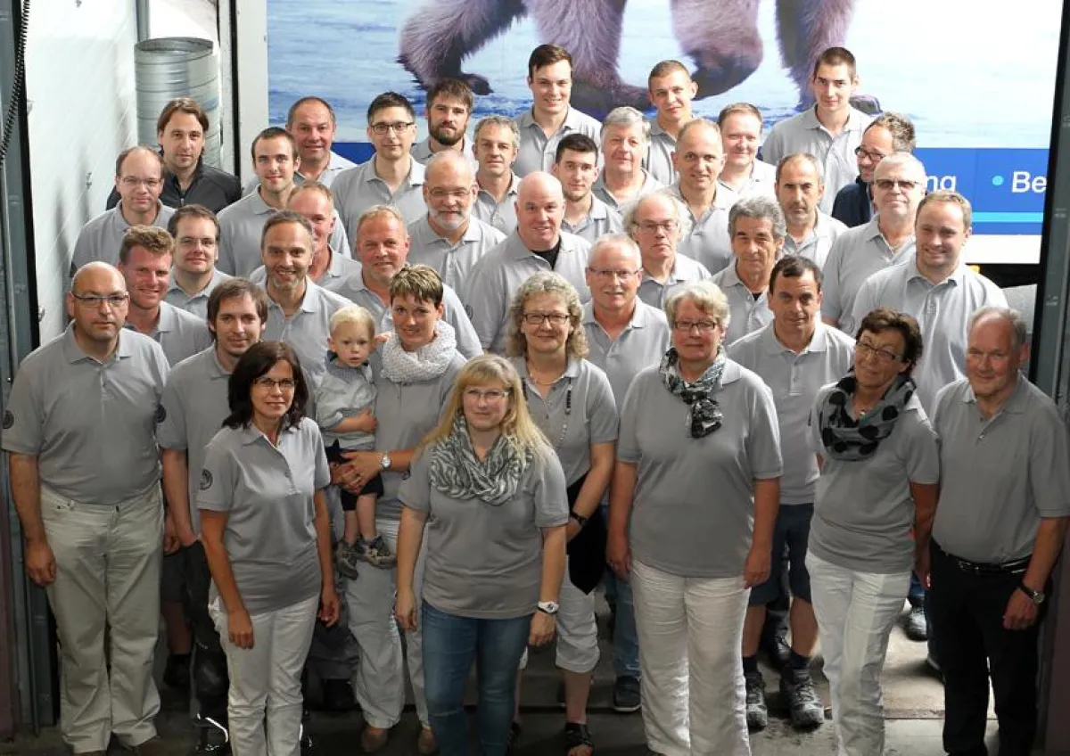 Team der LKT Luft und Klimatechnik- Die meisten Mitarbeiter sind mindestens seit 20 Jahren dabei.