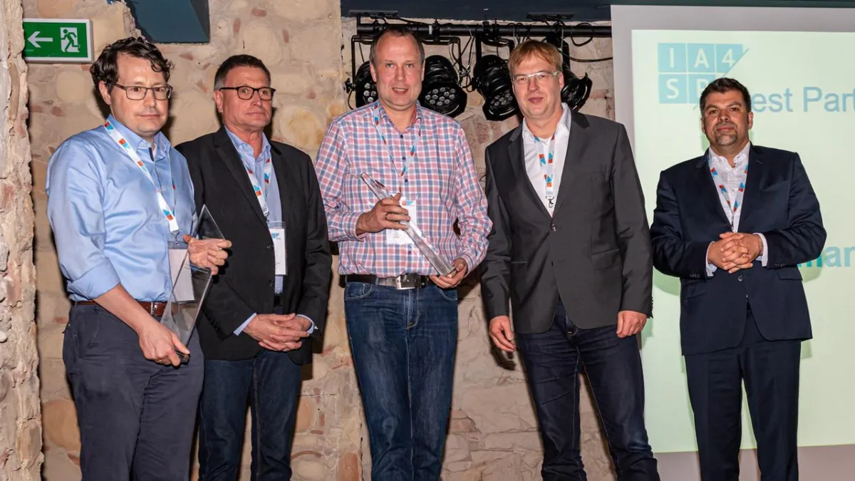 (v.l.n.r.:) Die Gewinner des dritten IA4SP-Awards und die IA4SP-Jurymitglieder
