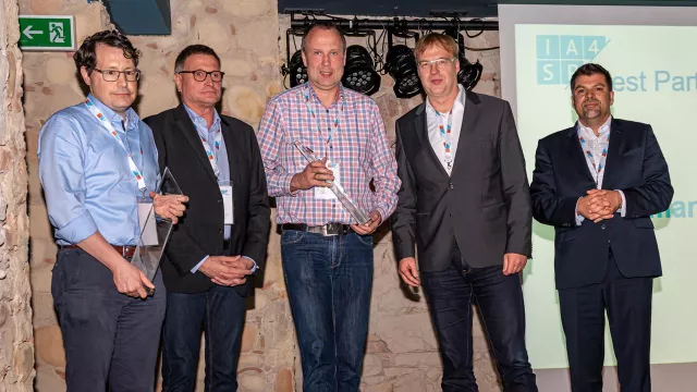 Bild: Varelmann und Bridging IT gewinnen IA4SP-Award 2019