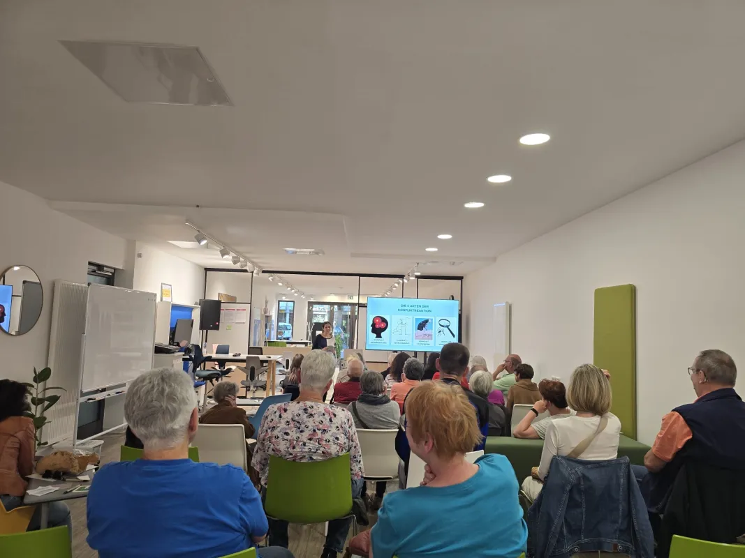 Foto von der Vortragsveranstaltung in Friedberg (© Michaela Klingenhöfer)