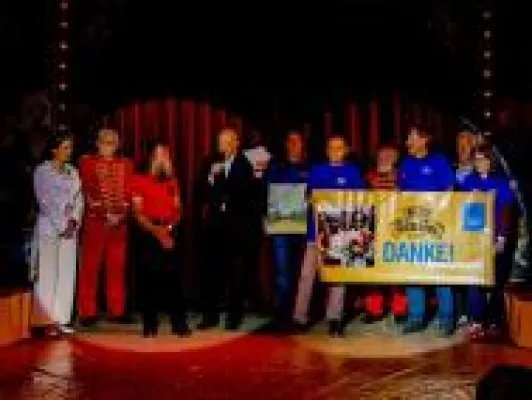 Seit 30 Jahren: Circus Sambesi unterstützt die Stiftung Menschen für Menschen - Karlheinz Böhms Äthiopienhilfe Bild: Seit 30 Jahren: Circus Sambesi unterstützt die Stiftung Menschen für Menschen - Karlheinz Böhms Äthiopienhilfe