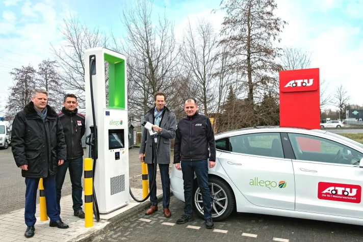 Bild: Erste A.T.U Ultra-Schnellladestation in Deutschland eröffnet