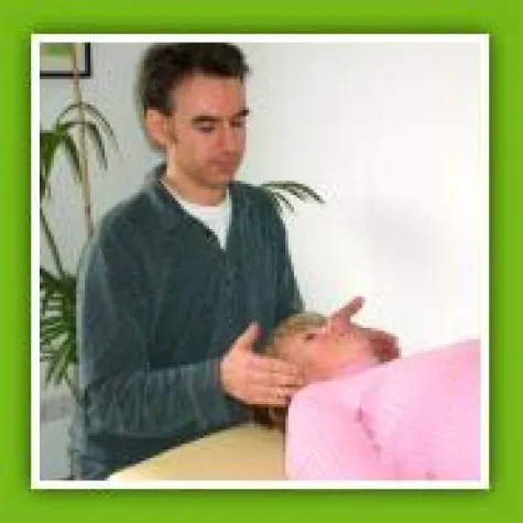 Bild: Aktionstag für kostenfreie energetische Heilbehandlungen am 24. April 2009 im südhessischen Einhausen