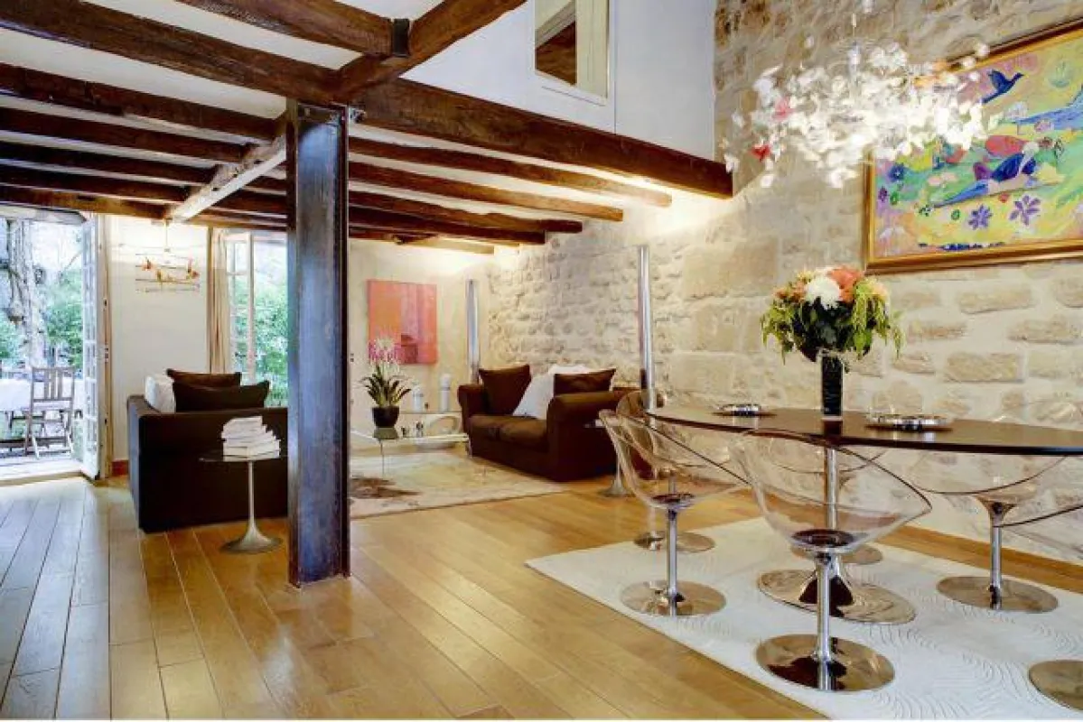 Apartment in Paris