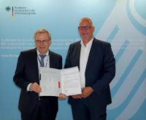 Bild: 2KS Cloud Services erhält erstes TR-RESISCAN-Zertifikat für mobilen Scanprozess