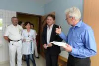 Bild: Politik trifft Psychiatrie: Manne Lucha MdL hospitiert in der St. Lukas-Klinik