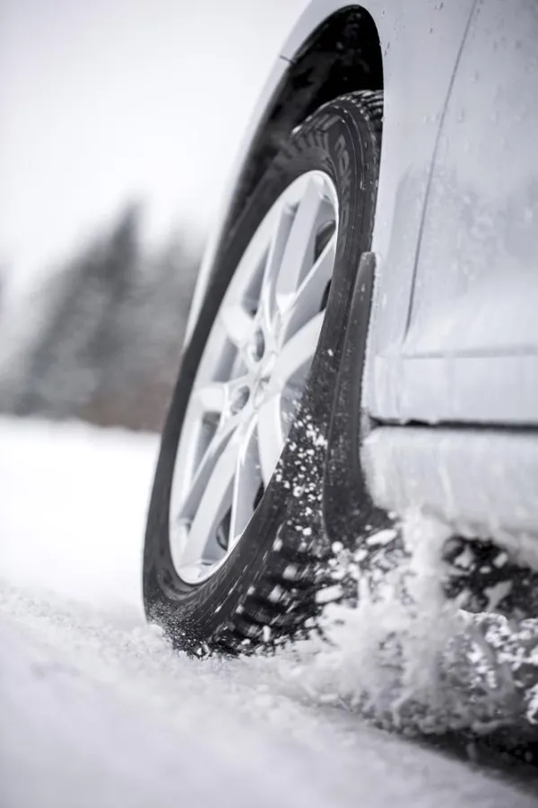 Der Nokian Weatherproof Allwetterreifen ist der Testsieger bei ?L?argus?   Foto: Nokian Tyres