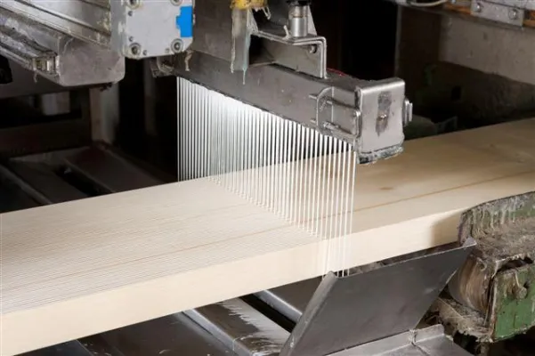 Bild: Re-Design der Steuerungssoftware sorgt für vielseitige Einsatzmöglichkeiten von Leimauftragsanlagen