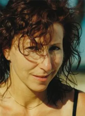 Reina Ilona Vildebrand – Musikalische Leseperformance »Mongolenkind« am 30.09.10 in Duisburg Bild: Reina Ilona Vildebrand – Musikalische Leseperformance »Mongolenkind« am 30.09.10 in Duisburg