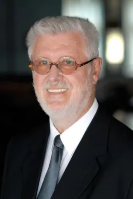 Ehrenkreuz der Bundeswehr in Gold für Vorstandsmitglied des Potsdamer Yacht Clubs Bild: Ehrenkreuz der Bundeswehr in Gold für Vorstandsmitglied des Potsdamer Yacht Clubs