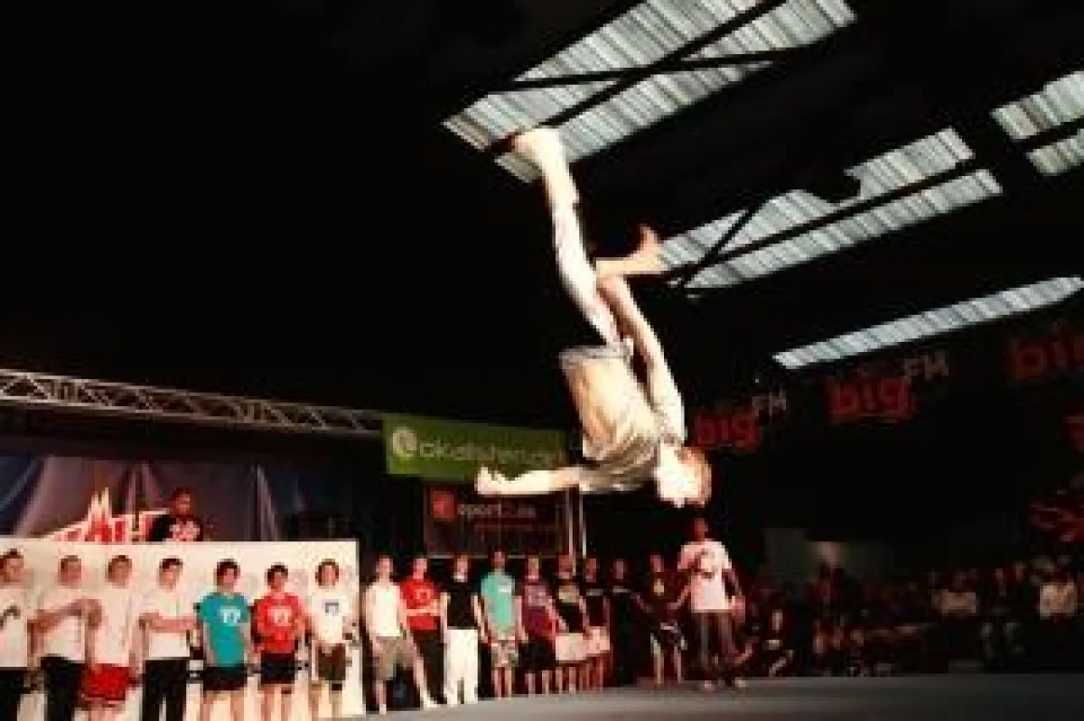 Tricking im Move Artistic Dome