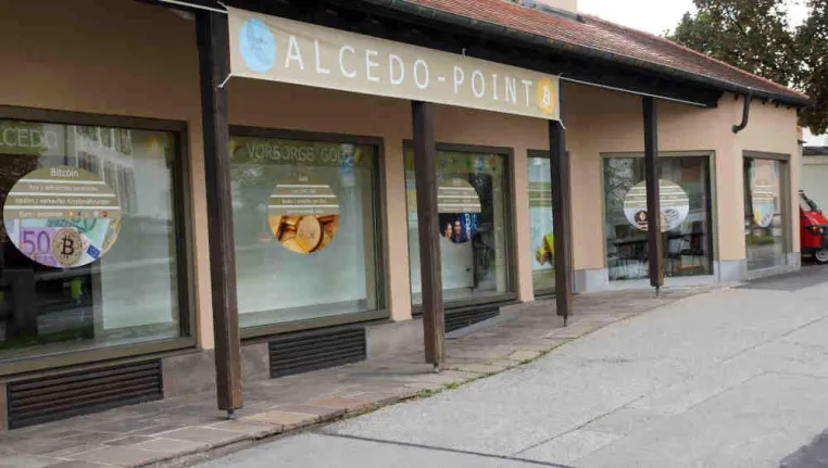 Bild: Erster Alcedo Point für Kryptowährungen / Gold in Holzkirchen eröffnet