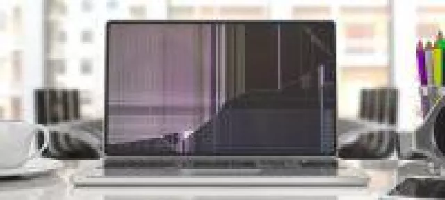 Bild: SMILE REPAIR Dortmund: Professionelle Notebook-Display-Reparatur