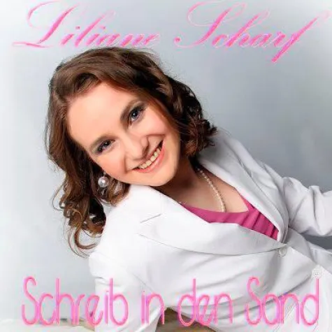 Bild: Liliane Maria Scharf-Neue Singleauskopplung „Schreib in den Sand“