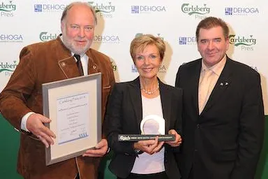 Bild: Antik-Hof Bissee erhält Carlsberg-Preis 2014