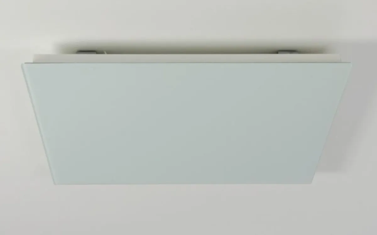 Vitramo empfiehlt die Deckenmontage der kleinformatigen, hocheffektiven Infrarot-Heizelemente