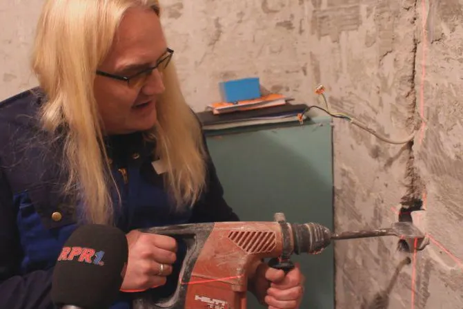Bild: „Der Rocker rackert – und ihr macht dafür blau“ RPR1.Comedian Sven Hieronymus geht für die Hörer arbeiten