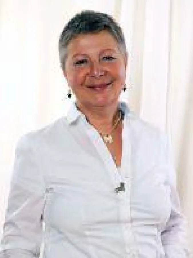 Betina Knoch, Buchautorin und Malerin