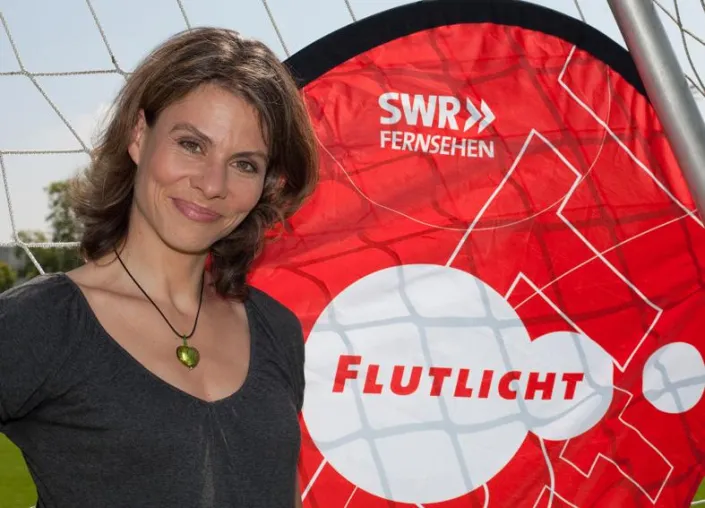 Anke Feller neue „Flutlicht“-Moderatorin - Ehemalige Weltmeisterin verstärkt das Team der Sportsendung Bild: Anke Feller neue „Flutlicht“-Moderatorin - Ehemalige Weltmeisterin verstärkt das Team der Sportsendung