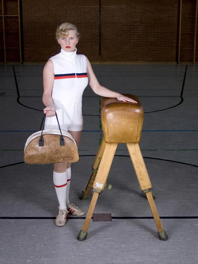 Sara-Pia mit der Damenhandtasche »Salto« © Fotografie: Maria Brinkop