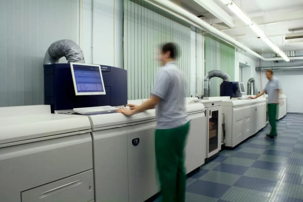 Die drei neuen Produktionsdrucksysteme der Marke Xerox Nuvera bei der SDV Direct World GmbH. (Foto: SDV AG)