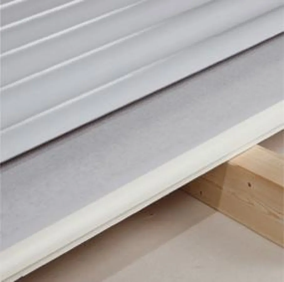 Eternit Dämmsystem Etertherm-W-PUR+ – die schnelle, kostengünstige und klimaregulierende Dämmung für Wellplattendächer im landwirtschaftlichen Bauen.