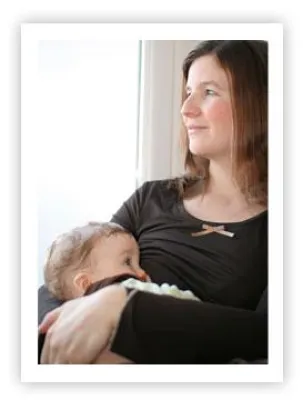 Bild: Raffinierte Mode für junge Mütter - Still-Shirts mit „Lagentrick“ made in Bremen