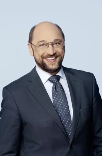 Bild: Endspurt-Kundgebung am 3.6. mit Martin Schulz, Franz Müntefering und Thorsten Schäfer-Gümbel in Wiesbaden