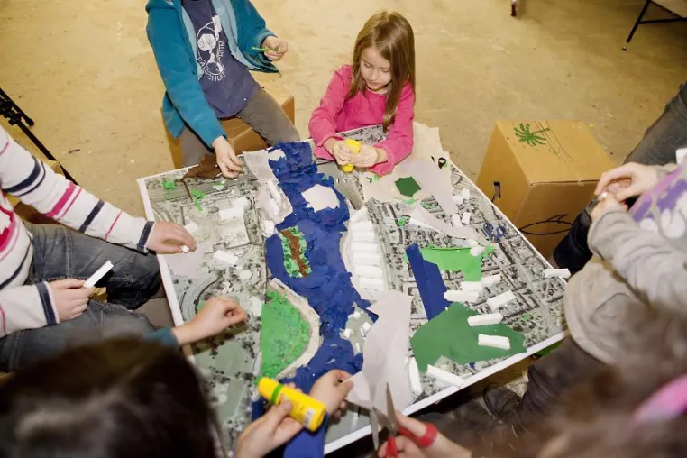 "Wie isst Stadt?" Workshops für Kinder Bild: "Wie isst Stadt?" Workshops für Kinder