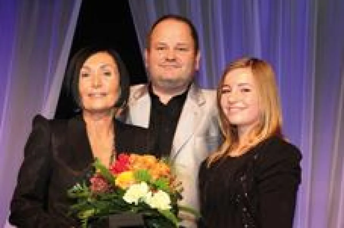 Gerhard Hackl mit Ursula Richter und Tochter Anna