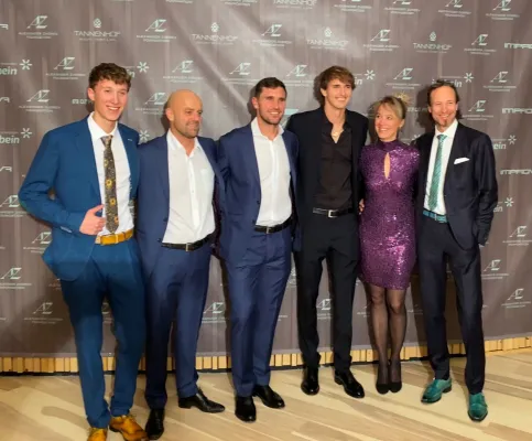 Bild: Mischa Zverev und Felbinger Herrenausstatter ziehen gemeinsam an!