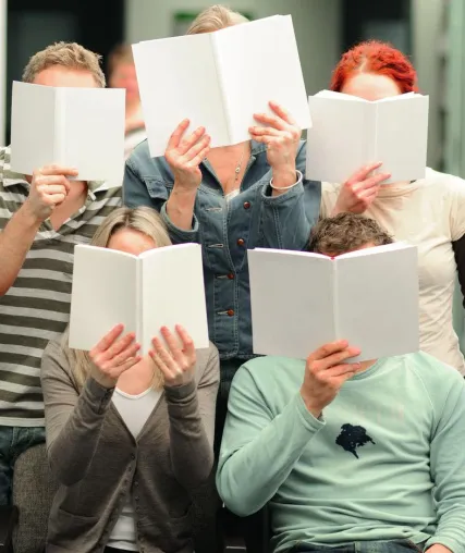 Bild: Designer-Nachwuchs fördern - Cornelsen schreibt Gestaltungswettbewerb BuchGesichter 2009 aus